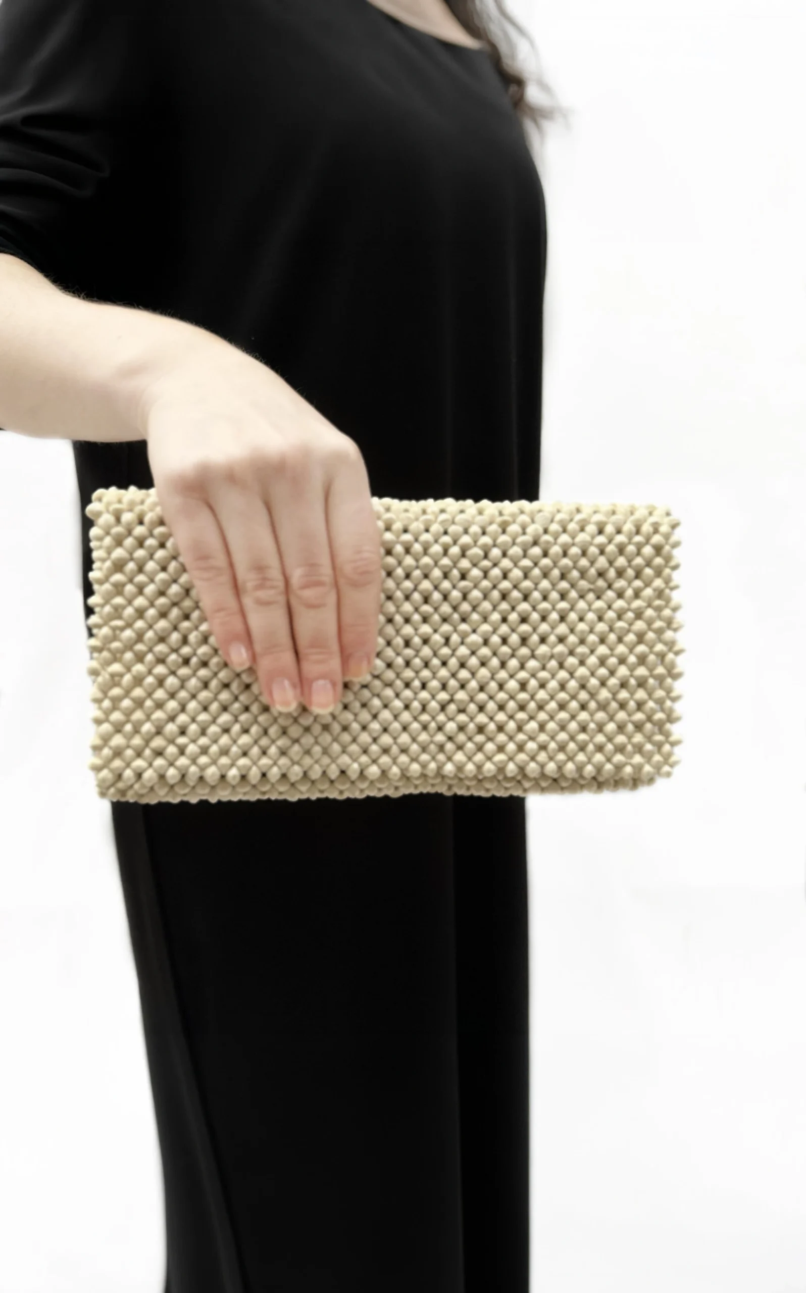 Wilma farge veske, en lekker clutch og selskapsveske. Den er ypperlig til selskap, bryllup, party eller til hverdags antrekket.