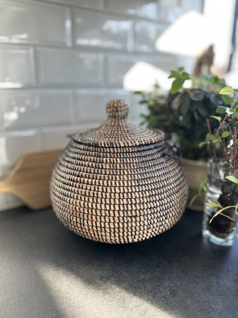 alibaba kurv med lokk liten