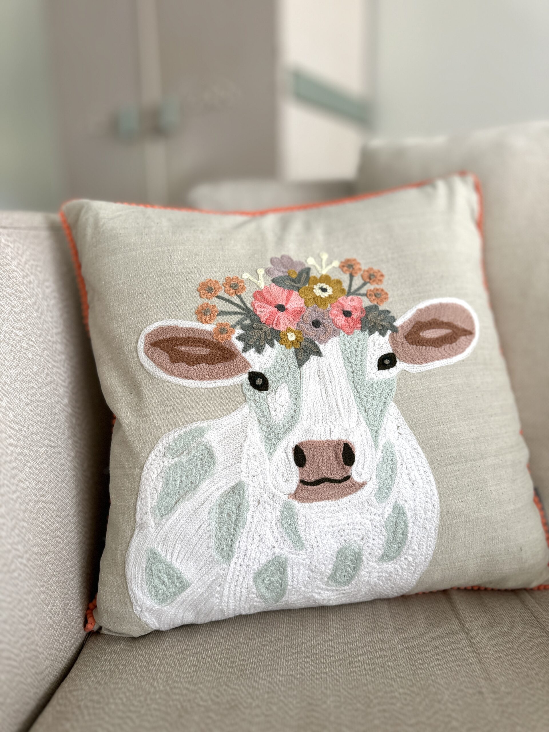 Only Natural pyntepute - Stjerna Ku koselig ku luksus barnerom gårdsmotiv