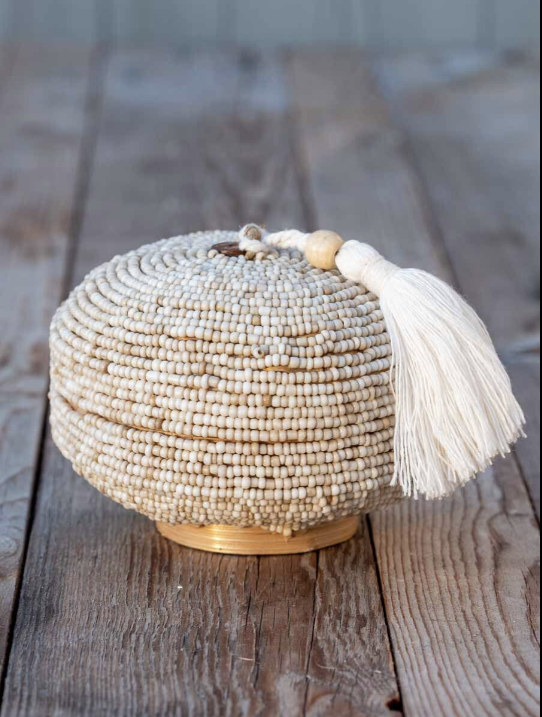 Umah Liten rund boks - bambus med perler -